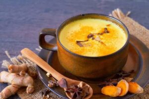Why turmeric milk should be a part of your diet: 8 incredible reasons
